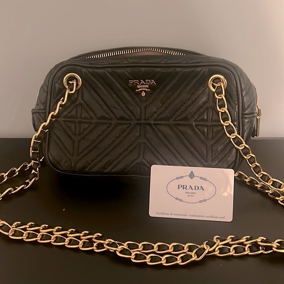 Authentic Prada leather purse - Picture 1 of 10